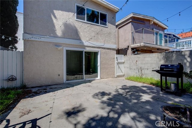 Detail Gallery Image 26 of 27 For 814 3rd St, Hermosa Beach,  CA 90254 - 3 Beds | 2 Baths