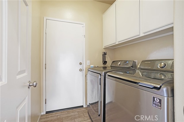 Detail Gallery Image 12 of 26 For 1480 Floral Park St, Corona,  CA 92881 - 3 Beds | 2 Baths