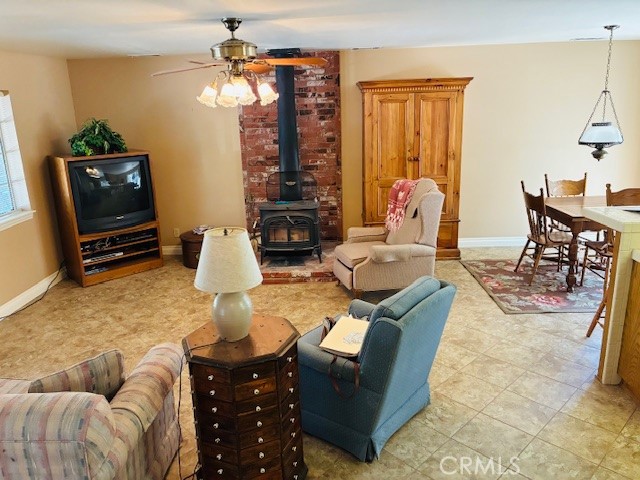 32079 Fern Dr, Running Springs, CA 92382