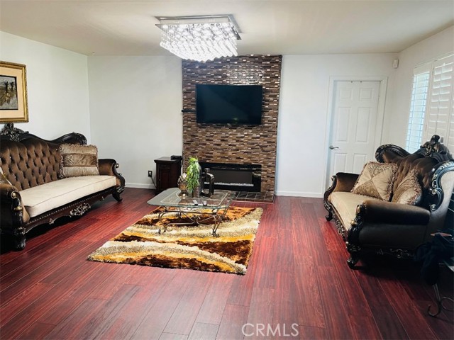 19374 Alcona Street, Rowland Heights CA: https://media.crmls.org/medias/17fdcfe1-4e01-4d6f-b103-2fc621a2134f.jpg