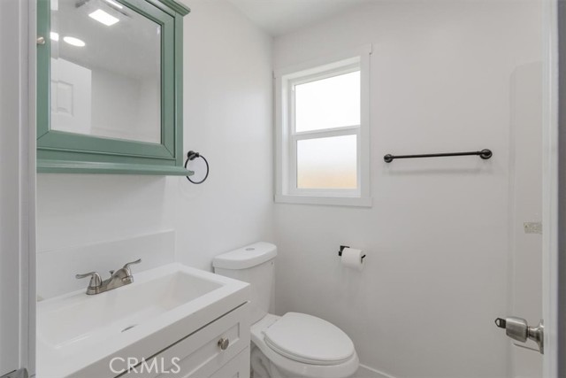 Detail Gallery Image 25 of 65 For 1521 N Bonnie Beach, Los Angeles,  CA 90063 - 5 Beds | 2/1 Baths