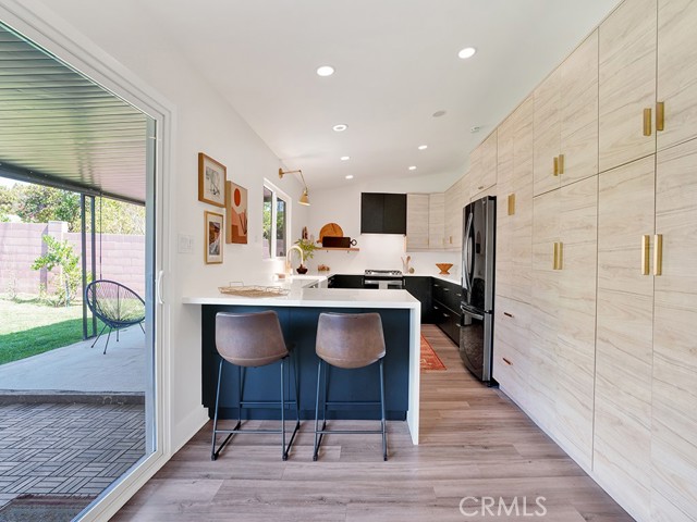 Detail Gallery Image 3 of 38 For 2622 Park Dr, Santa Ana,  CA 92707 - 4 Beds | 2 Baths