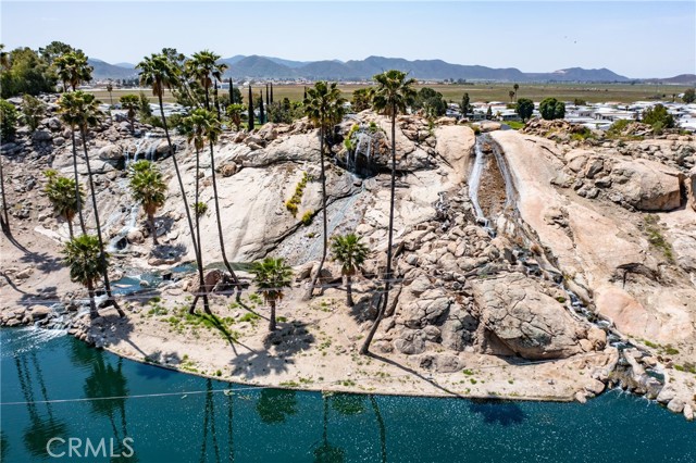 5001 W Florida Avenue, Hemet CA: https://media.crmls.org/medias/17fefd4e-dabb-42ed-9712-9040cacfd16a.jpg