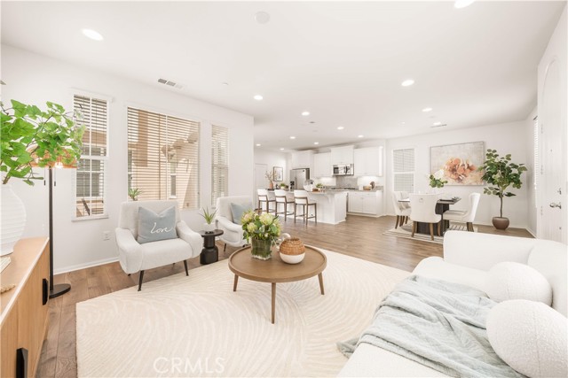 Detail Gallery Image 6 of 42 For 153 Fixie, Irvine,  CA 92618 - 3 Beds | 3/1 Baths