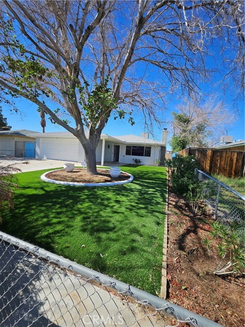 Detail Gallery Image 2 of 17 For 205 Rancho St, Ridgecrest,  CA 93555 - 3 Beds | 2 Baths