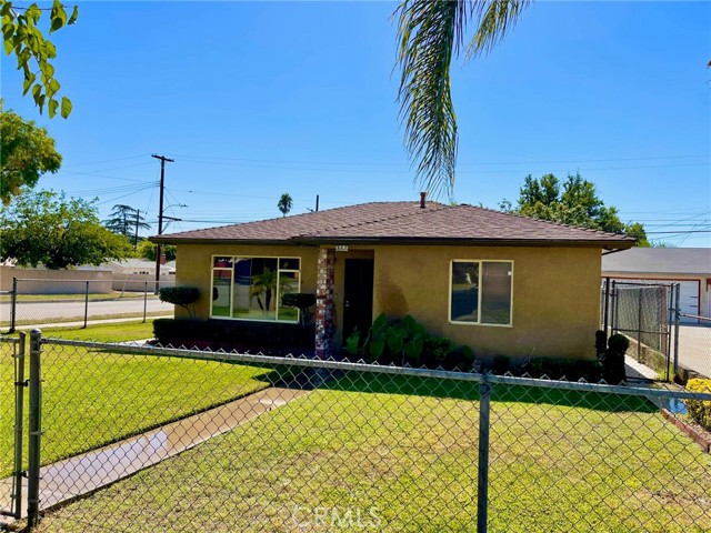 882 Highland Court, Upland, CA 91786