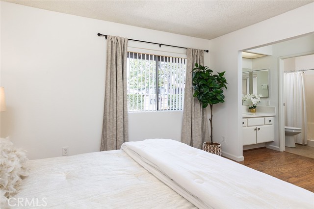 1626 S Mayflower Avenue, Monrovia CA: https://media.crmls.org/medias/18000454-9258-4a69-b6fc-0ea9ec0bcab5.jpg