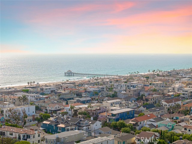 541 1st Street, Manhattan Beach, California 90266, 2 Bedrooms Bedrooms, ,2 BathroomsBathrooms,Residential,Sold,1st,SB23123581