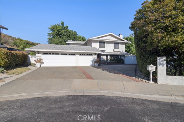 23900 Darbun Drive, Newhall CA: https://media.crmls.org/medias/18020160-088e-44ed-b782-24ad440dba30.jpg
