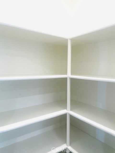 Detail Gallery Image 4 of 11 For 129 Squaw Valley Dr., Merced,  CA 95341 - 4 Beds | 2 Baths