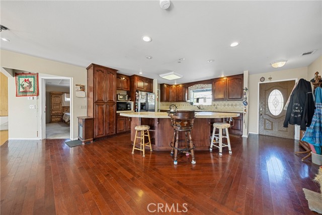 Detail Gallery Image 6 of 59 For 1607 Echo Dr, San Bernardino,  CA 92404 - 3 Beds | 2 Baths