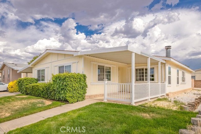 Detail Gallery Image 2 of 30 For 45465 25th St #176,  Lancaster,  CA 93535 - 3 Beds | 2 Baths