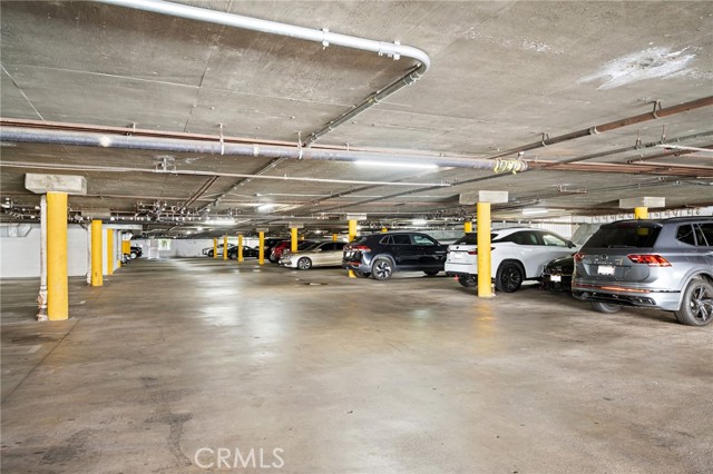 Detail Gallery Image 20 of 20 For 7045 Woodley Ave #212,  Van Nuys,  CA 91406 - 2 Beds | 2 Baths