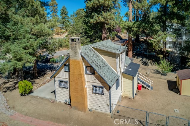 Detail Gallery Image 41 of 61 For 937 Cameron Dr, Big Bear Lake,  CA 92315 - 2 Beds | 1/1 Baths