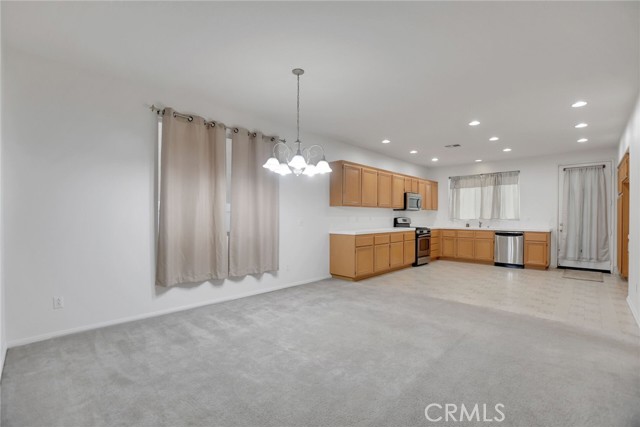 Detail Gallery Image 8 of 30 For 1279 Cedar Hollow, Beaumont,  CA 92223 - 3 Beds | 3 Baths