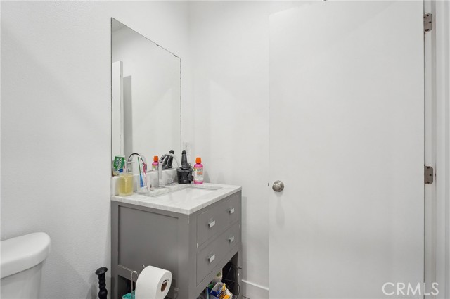 Detail Gallery Image 17 of 36 For 3322 W 66th St, Los Angeles,  CA 90043 - – Beds | – Baths
