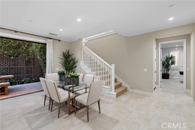166 Villa Rdg, Irvine CA: https://media.crmls.org/medias/180586f9-24e1-410a-9bce-134299ffb31f.jpg