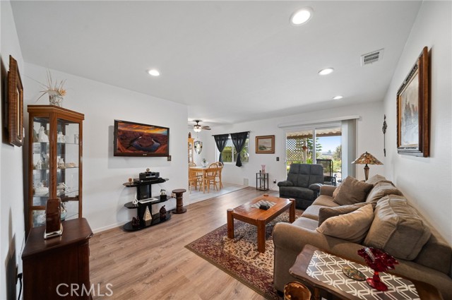 301 San Dimas Avenue, Oceanside, California 92057, 2 Bedrooms Bedrooms, ,2 BathroomsBathrooms,Residential,For Sale,San Dimas Avenue,SW24114512