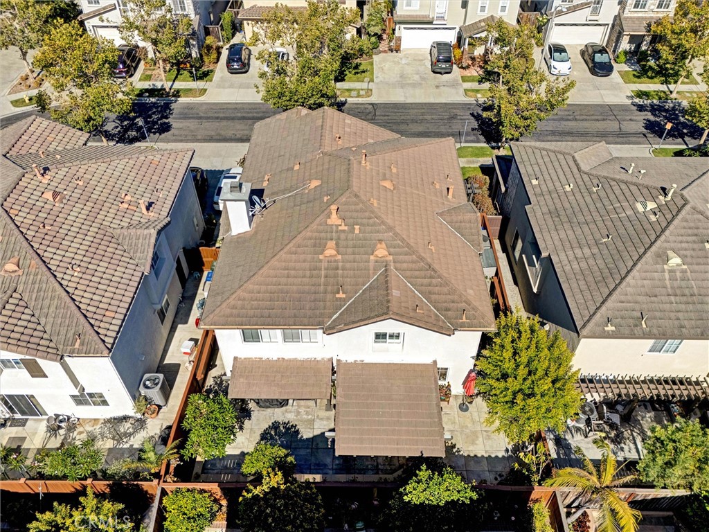 https://media.crmls.org/medias/1806e371-7832-4f5b-8a8b-25478dc305ff.jpg?preset=X-Large