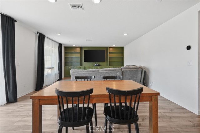 Detail Gallery Image 15 of 44 For 25467 Sedona Ln, Homeland,  CA 92548 - 5 Beds | 2/1 Baths