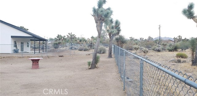 Detail Gallery Image 16 of 59 For 57765 Pueblo Trl, Yucca Valley,  CA 92284 - 3 Beds | 2 Baths