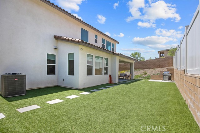 Detail Gallery Image 36 of 54 For 18171 Hedgerow Way, Saugus,  CA 91350 - 4 Beds | 2/1 Baths