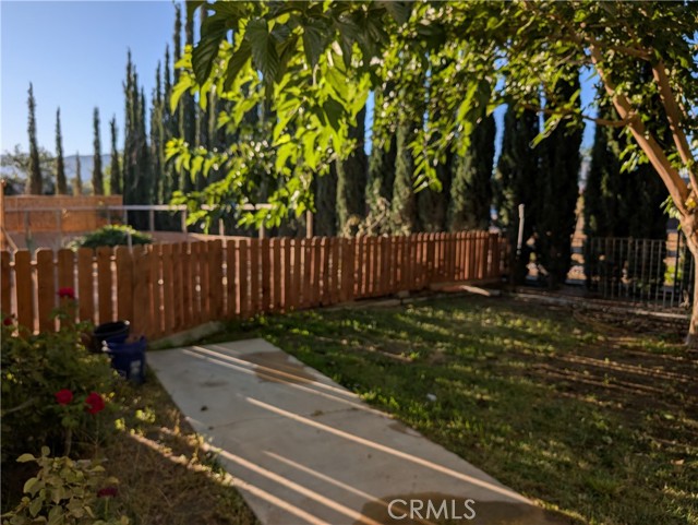Detail Gallery Image 3 of 3 For 8323 Peach Ave, Hesperia,  CA 92345 - 4 Beds | 2/1 Baths