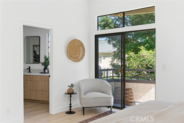 Detail Gallery Image 24 of 37 For 10820 Holman Ave #204,  Los Angeles,  CA 90024 - 2 Beds | 2 Baths
