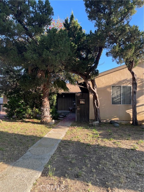 22920 Roscoe Boulevard photo 2