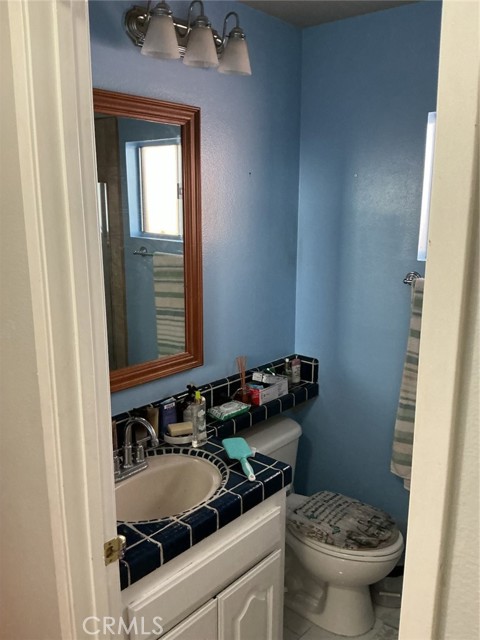 Detail Gallery Image 34 of 50 For 19849 Collins, Canyon Country,  CA 91351 - 3 Beds | 2 Baths