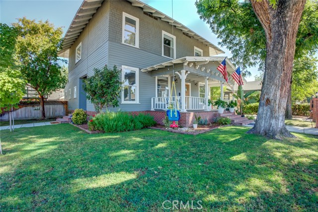 Detail Gallery Image 5 of 60 For 2124 20th St, Bakersfield,  CA 93301 - 4 Beds | 3/1 Baths