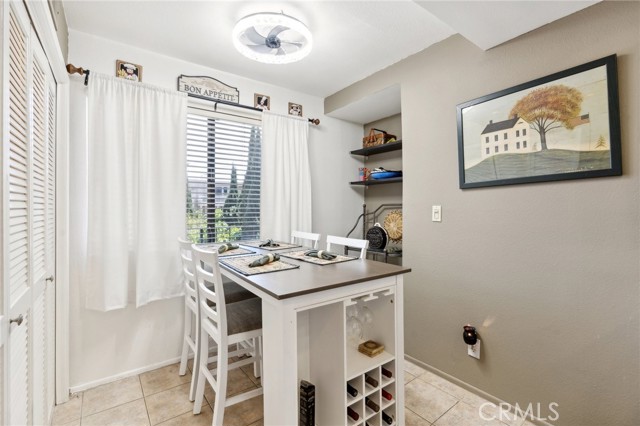 Detail Gallery Image 6 of 27 For 2722 E 20th St #203,  Signal Hill,  CA 90755 - 2 Beds | 2 Baths
