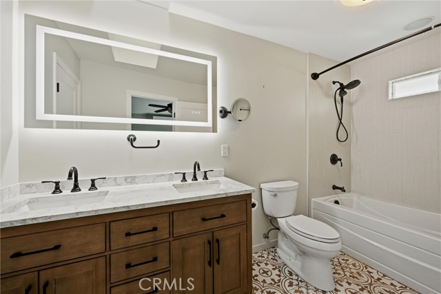 Detail Gallery Image 17 of 41 For 18669 Deer Hill, Hidden Valley Lake,  CA 95467 - 3 Beds | 2 Baths