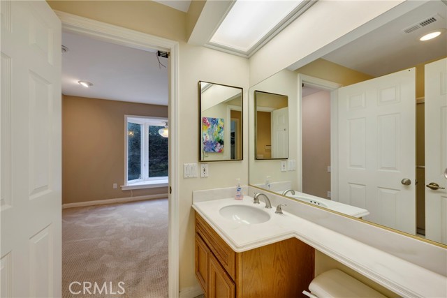 Detail Gallery Image 38 of 65 For 27702 Greenfield Dr, Laguna Hills,  CA 92653 - 7 Beds | 5/2 Baths