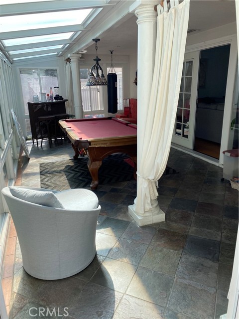 357 Cumberland Road, Glendale CA: https://media.crmls.org/medias/180e5af3-9d5e-49d0-bbb8-e6137006fcaf.jpg