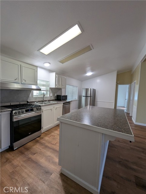 Detail Gallery Image 6 of 18 For 21811 69th St, California City,  CA 93505 - 3 Beds | 2 Baths