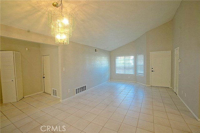Detail Gallery Image 6 of 11 For 1152 Athena Ct, Riverside,  CA 92507 - 3 Beds | 2 Baths