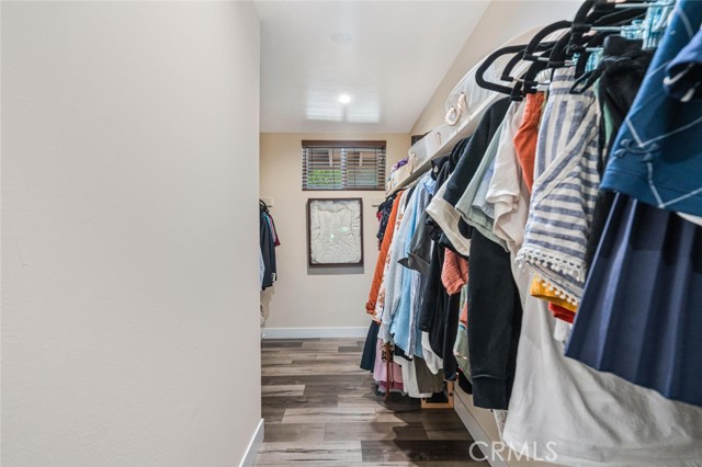 Detail Gallery Image 23 of 30 For 6321 Balcom Ave, Encino,  CA 91316 - 4 Beds | 2/1 Baths