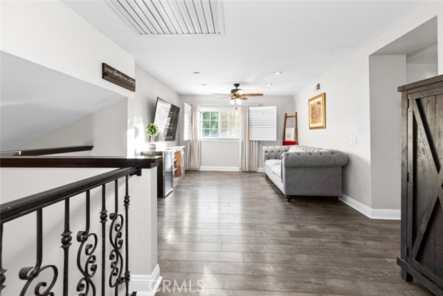 25010 Foxtail Court, Stevenson Ranch CA: https://media.crmls.org/medias/180ffa04-e12d-414b-904c-c26436eb4dba.jpg