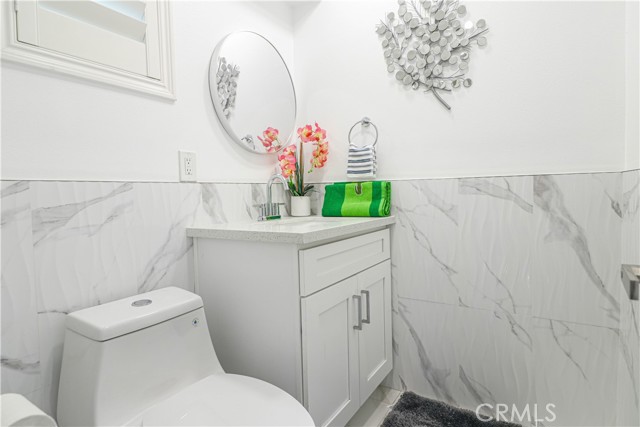 Detail Gallery Image 26 of 29 For 17891 Caledonia, Huntington Beach,  CA 92647 - 5 Beds | 3/2 Baths