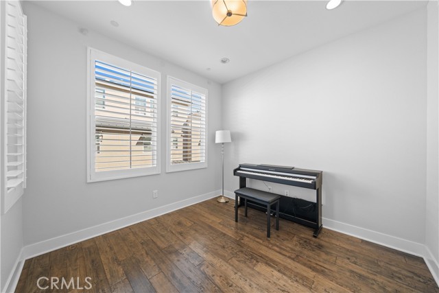 9 Compass Court, Aliso Viejo CA: https://media.crmls.org/medias/1812a2b9-9819-4906-9630-3dda3c9e47c7.jpg