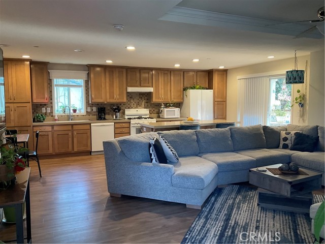 8435 HOLLIS Street, Los Molinos CA: https://media.crmls.org/medias/1813057f-71a2-4e90-9d10-dd67e03f6eb0.jpg