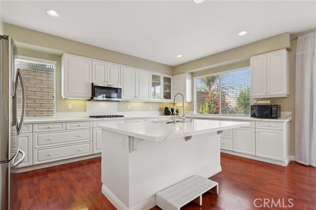 Detail Gallery Image 13 of 73 For 1659 via Sevilla St, Corona,  CA 92881 - 6 Beds | 4 Baths