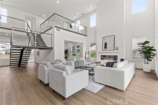 29961 W Corte Temprano, Valencia CA: https://media.crmls.org/medias/1813db5a-d457-4959-a9d6-b3f5b34f63a7.jpg