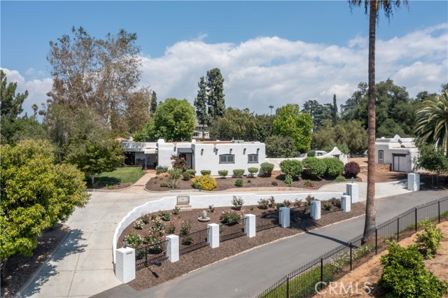 1615 Halsey Street, Redlands CA: https://media.crmls.org/medias/18155a9c-01d4-4dcc-9462-61f4cb3f0168.jpg