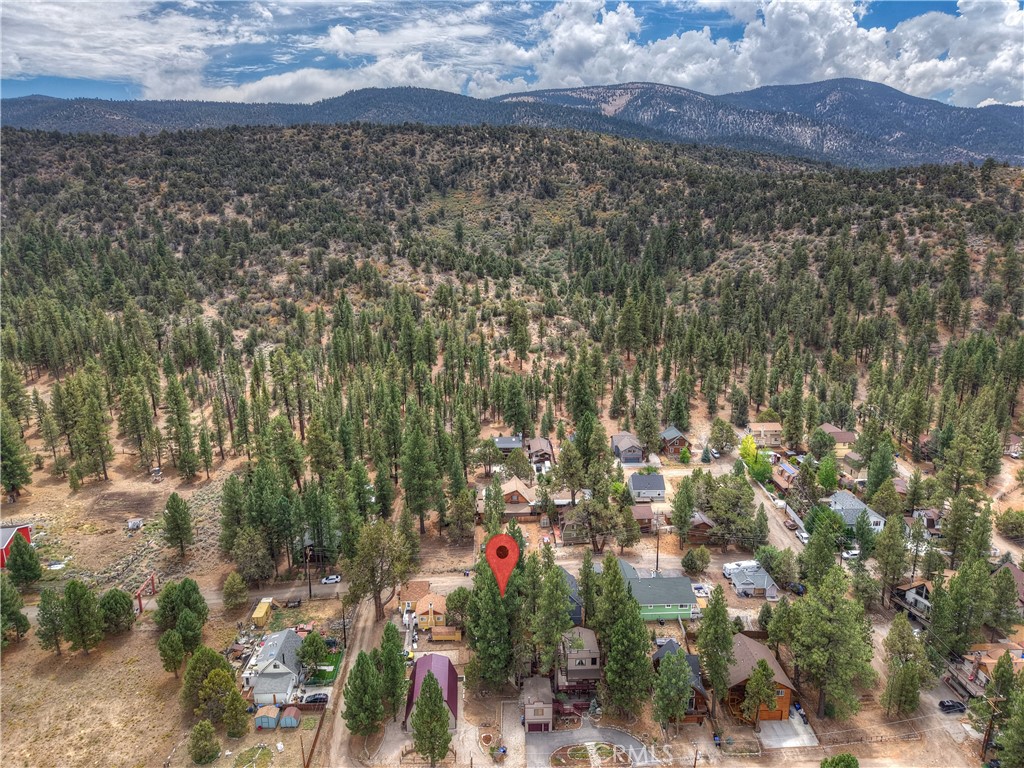 https://media.crmls.org/medias/18156555-db09-4160-9128-cf4b97c59007.jpg?preset=X-Large