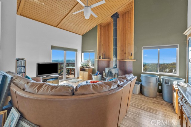 Detail Gallery Image 11 of 47 For 37821 Cruces Dr, Warner Springs,  CA 92086 - 3 Beds | 3 Baths