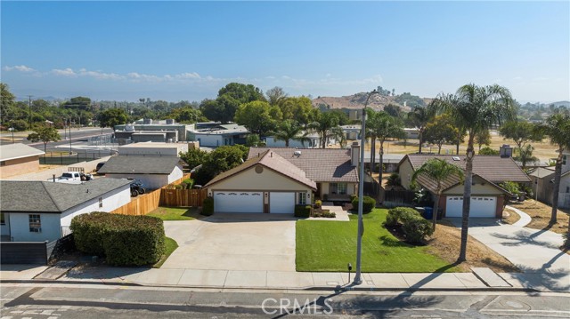 Detail Gallery Image 1 of 1 For 5551 La Sierra Ave, Riverside,  CA 92505 - 4 Beds | 2 Baths