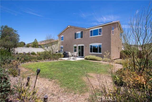 36067 Roaring Fork Drive, Winchester CA: https://media.crmls.org/medias/18172118-a317-4784-916b-8c166db6db10.jpg