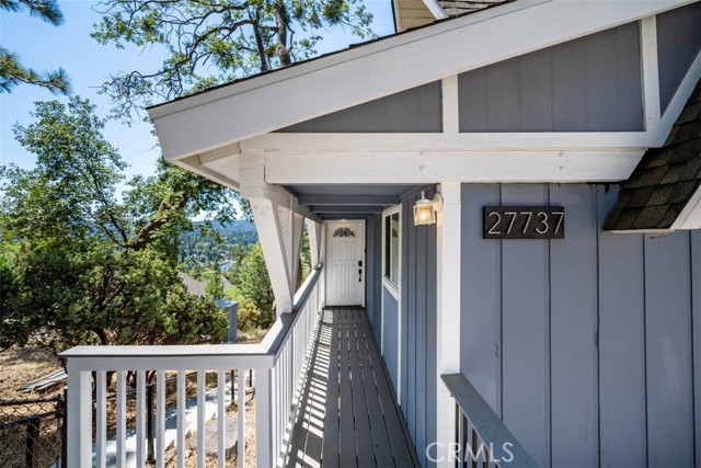 Detail Gallery Image 7 of 74 For 27737 Alpen Dr, Lake Arrowhead,  CA 92352 - 4 Beds | 3/1 Baths